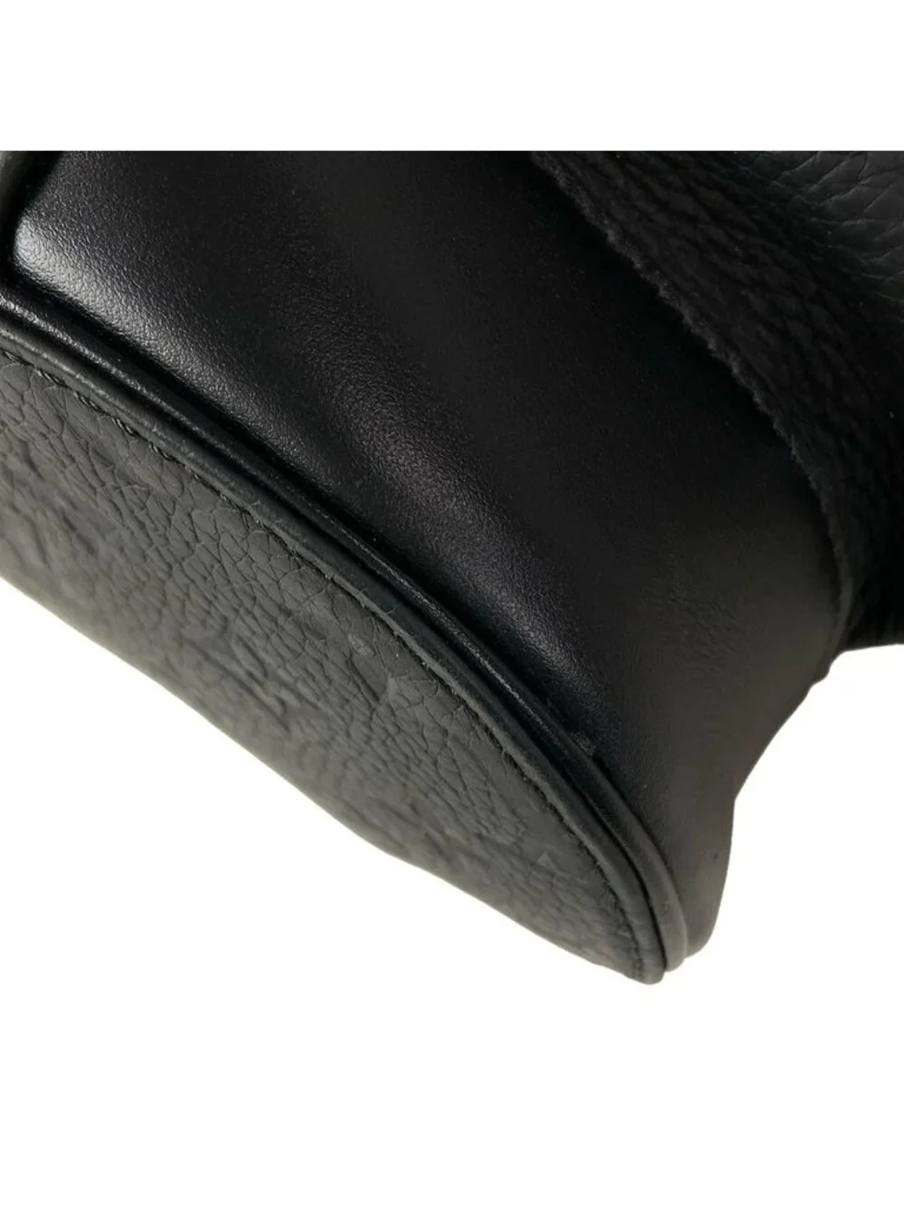 Louis Vuitton Backpack Taurillon Monogram Christopher MM Noir Leather Cowhide